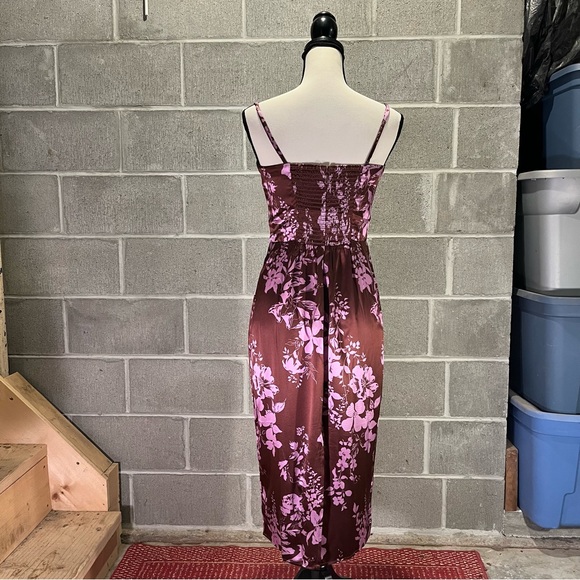 Reformation Oaklie silk dress. - Picture 5 of 14